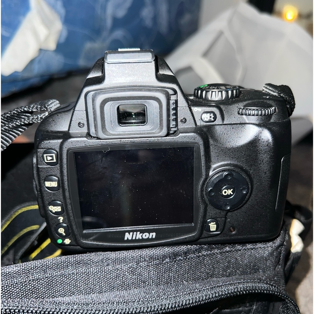 Nikon D40 With AF-S NIKKOR 18-55mm Lenses